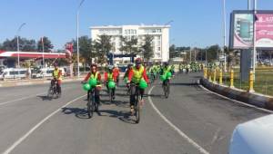 Yeşilay'dan Şanlıurfa’da bisiklet hediyeli şehir turu