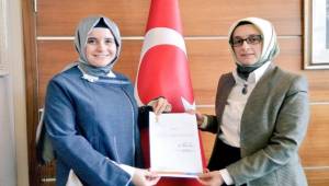 AK Parti Şanlıurfa Kadın Kolları Başkanı Değişti