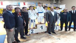Judo Takımı Yarı Final Müsabakalarına Katılmaya Hak Kazandı