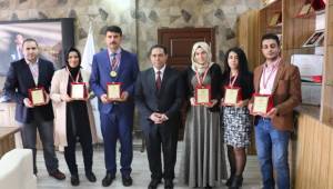 Masa Tenisinde Şampiyonlar Ödüllendirildi