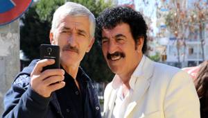 Ölüm Yıldönümünde Görenler Gözlerine İnanamadı