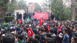 Şehitlere Saygı Yürüyüşü Yapıldı