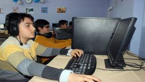 Siverekli Öğrenciler Kodlama Öğreniyor