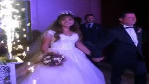 Urfalı Sanatçı Münevver Özdemir Evlendi