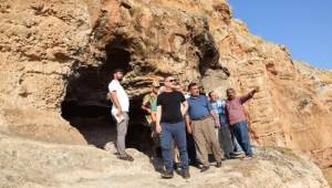 Dereci ve Ekinci tarihi Hafeniş mağaralarını inceledi