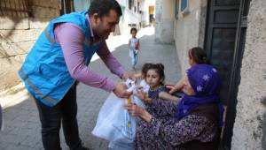 Haliliye’de ihtiyaç sahibi ailelere gıda yardımı