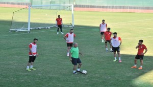 Karaköprü Erzincan Maçına Hazırlanıyor