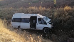 Şanlıurfa - Adıyaman Yolunda Kaza 2 Kişi Yaralandı