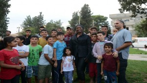 Della Miles Akçakale'ye Geldi