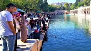 Balıklıgöl'de Kandil Yoğunluğu