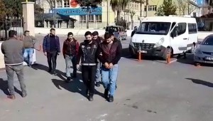 Bir Ayda Uyuşturucu Ticareti Yapan 60 Şahıs Tutuklandı