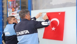 Karaköprü'de TÜRK Bayrağı Dağıtıldı