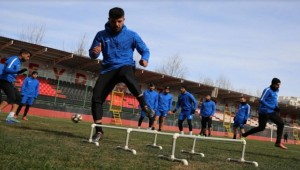 Karaköprü Kızılcabölük Maçına Hazırlanıyor