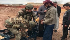 Mehmetçik Ekmeğini Paylaşmaya Devam Ediyor