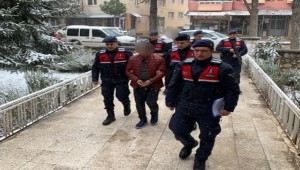 Polis Savcı Diyerek 14 Evi Dolandıran 2 Şüpheli Yakalandı