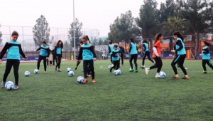 Şanlıurfalı kızlar sahaya indi 