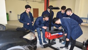 Siverek'te Öğrenciler Harçlıklarını Çıkartıyorlar