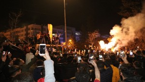 Urfa'da Galatasaray Taraftarlarından Halaylı Kutlama