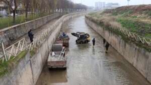 Urfa Kent Merkezindeki Dereler Temizleniyor