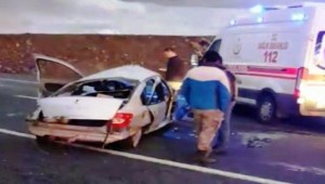 Köpeğe Çarpmamak İçin Kaza Yaptı 6 Yaralı 1 Ölü