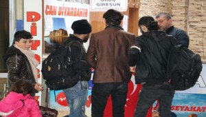 Suriyeliler Şanlıurfa Otogarına Akın Etti