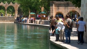 Balıklıgöl’e ilk yerli turistler gelmeye başladı