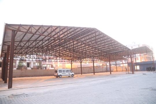 Eyyübiye’de bir semt pazarı daha bitme aşamasında 
