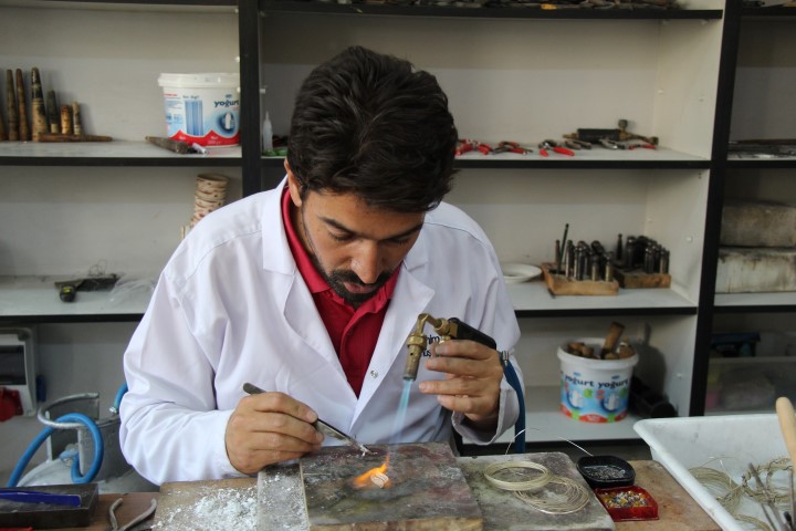 Mardin'de kursiyerler 5 bin yıllık sanatı öğreniyor