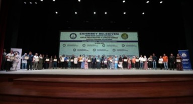 Evlilik okulundan 653 çift daha mezun oldu