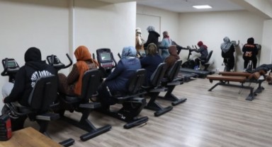 Büyükşehir Modern Bir Merkezi Daha Kadınların Hizmetine Sundu (VİDEO)