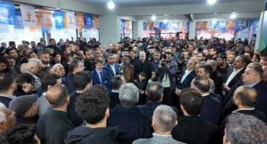 Baydilli'nin seçim ofisi coşkuyla açıldı