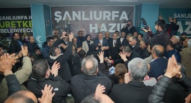 Beyazgül’ün seçim ofisinde coşkulu destek salona sığmıyor