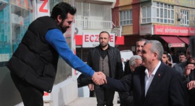 Beyazgül ve milletvekili Cevheri SSK caddesinde gönülleri fethetti