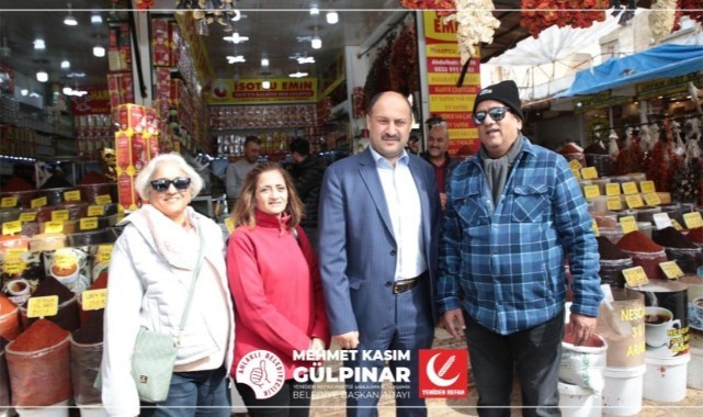 Mehmet Kasım Gülpınar Tarihi Çarşı Esnafını Ziyaret Etti (Video)