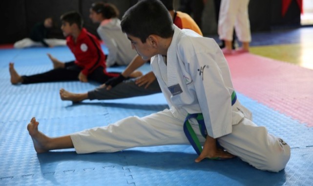 Çocuklar tatili spor kurslarında değerlendirecek (video)