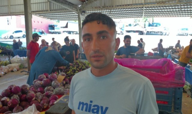 Çiftçi ,Şanlıurfa'ya Limon Adana'dan, havuç Konya'dan,Kara lahana Niğde'den geliyor (video)