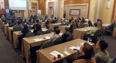 Şanlıurfa'da aşı farkındalığı için çocuk hekimleri bir araya geldi