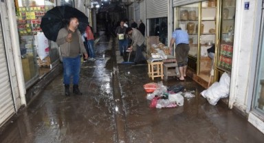 Şanlıurfa ve Diyarbakır'da Sel Uyarısı! Bu İlçelerde Yarın Dışarı Çıkmayın
