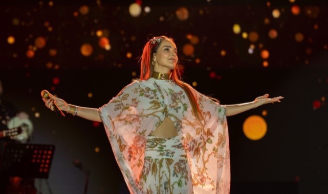 Şanlıurfa Bengü ile Sallandı: Unutulmaz Geceye Damga Vurdu!