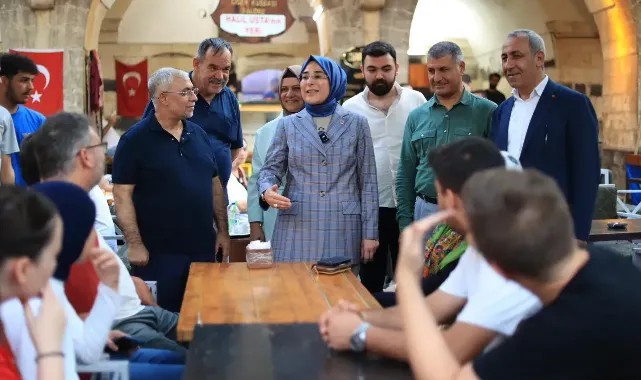 Gümrük Hanı’nda AK Parti Teşkilatı Esnafın Sorunlarını Dinledi!