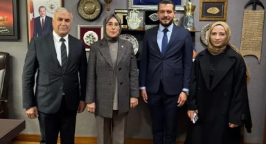 AK Parti Ceylanpınar İlçe Başkanlığı’nda Kritik Değerlendirme Toplantısı